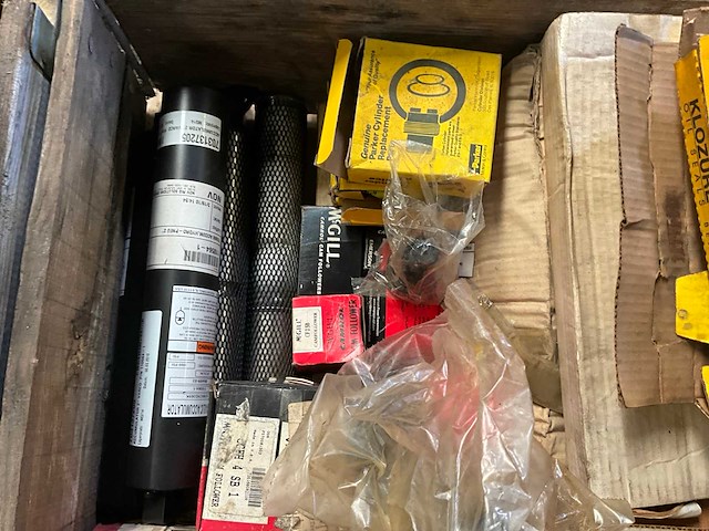Diverse onderdelen, gereedschappen en accessoires - afbeelding 1 van  8