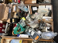 Diverse onderdelen, gereedschappen en accessoires - afbeelding 1 van  18