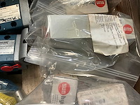 Diverse onderdelen, gereedschappen en accessoires - afbeelding 10 van  12
