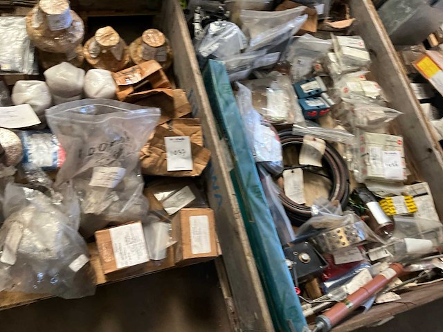 Diverse onderdelen, gereedschappen en accessoires - afbeelding 9 van  14