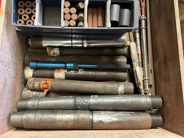 Diverse onderdelen, gereedschappen en accessoires - afbeelding 3 van  11