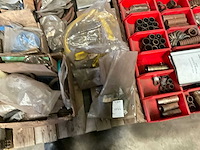 Diverse onderdelen, gereedschappen en accessoires - afbeelding 2 van  8