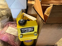 Diverse onderdelen, gereedschappen en accessoires - afbeelding 18 van  26