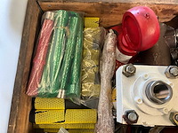Diverse onderdelen, gereedschappen en accessoires - afbeelding 8 van  15