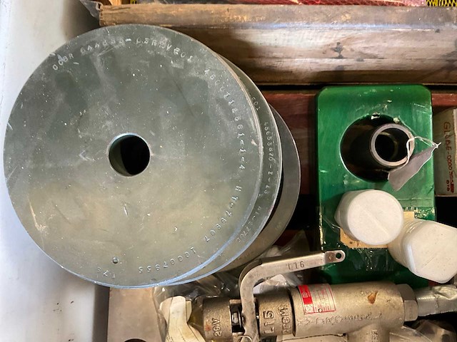 Diverse onderdelen, gereedschappen en accessoires - afbeelding 9 van  13