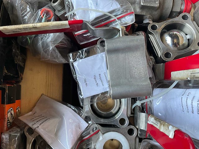 Diverse onderdelen, gereedschappen en accessoires - afbeelding 9 van  13