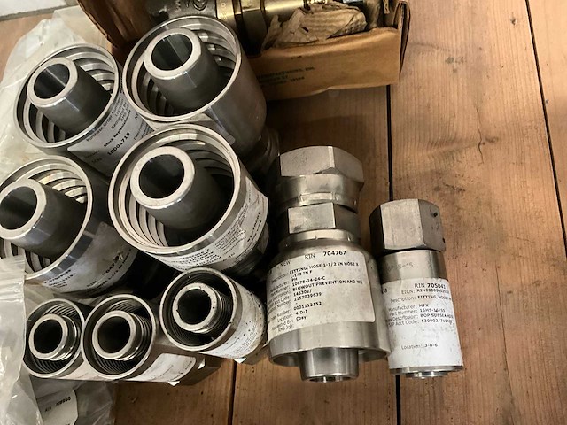 Diverse onderdelen, gereedschappen en accessoires - afbeelding 5 van  11