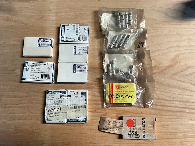 Diverse onderdelen, gereedschappen en accessoires - afbeelding 38 van  73