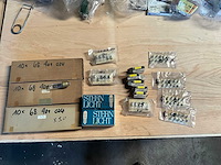 Diverse onderdelen, gereedschappen en accessoires - afbeelding 42 van  73