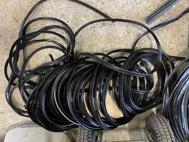 Diverse onderdelen, gereedschappen en accessoires - afbeelding 13 van  16