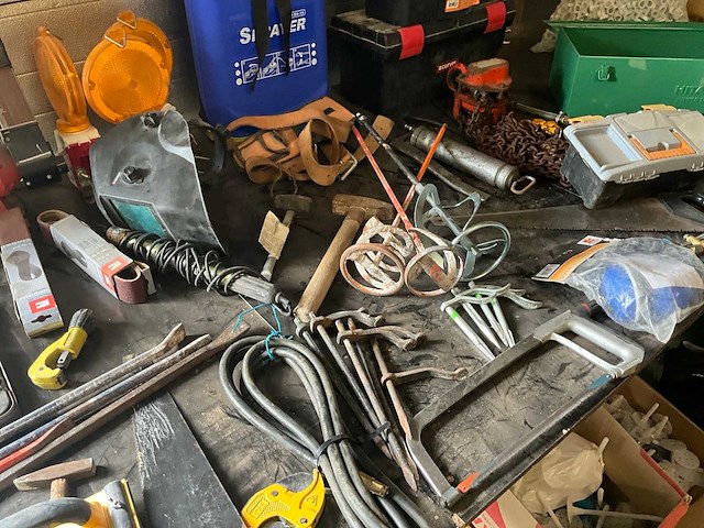 Diverse onderdelen, gereedschappen en accessoires - afbeelding 28 van  31