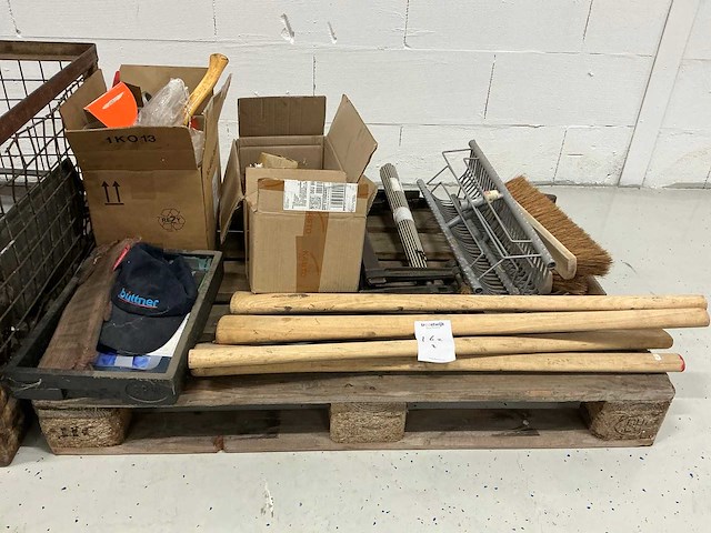 Diverse onderdelen, gereedschappen en accessoires - afbeelding 2 van  16