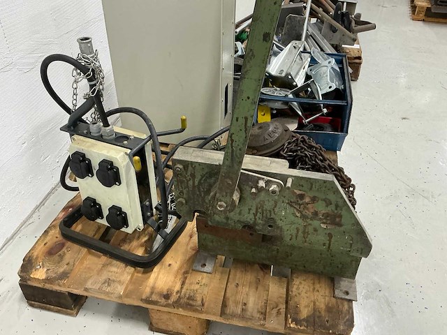 Diverse onderdelen, gereedschappen en accessoires - afbeelding 7 van  16