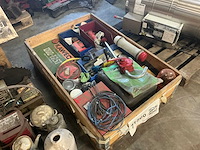 Diverse onderdelen, gereedschappen en accessoires - afbeelding 1 van  4