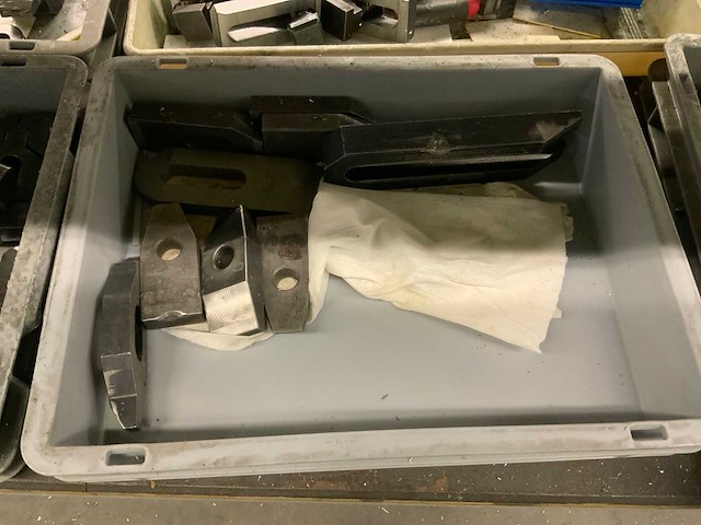 Diverse onderdelen, gereedschappen en accessoires - afbeelding 4 van  8