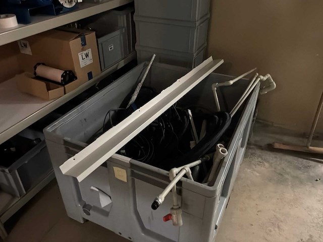 Diverse onderdelen, gereedschappen en accessoires - afbeelding 29 van  34