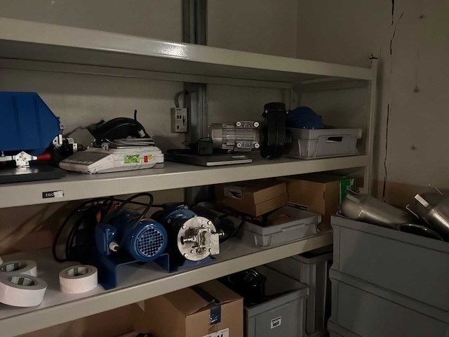 Diverse onderdelen, gereedschappen en accessoires - afbeelding 30 van  34