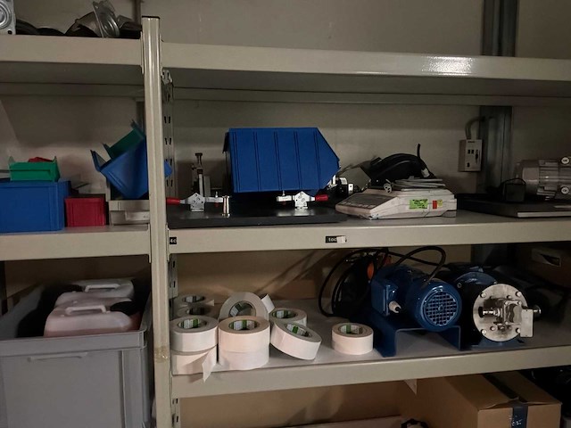 Diverse onderdelen, gereedschappen en accessoires - afbeelding 31 van  34