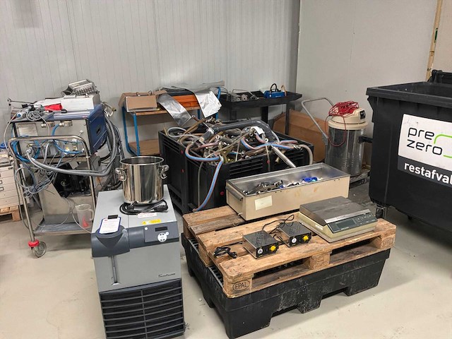 Diverse onderdelen, gereedschappen en accessoires - afbeelding 16 van  32