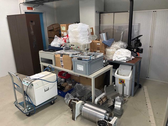 Diverse onderdelen, gereedschappen en accessoires - afbeelding 1 van  13