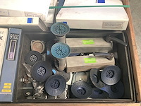 Diverse onderdelen, gereedschappen en accessoires - afbeelding 2 van  2
