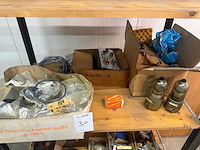 Diverse onderdelen, gereedschappen en accessoires - afbeelding 2 van  5