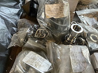 Diverse onderdelen, gereedschappen en accessoires - afbeelding 3 van  12