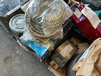 Diverse onderdelen, gereedschappen en accessoires - afbeelding 2 van  11