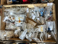 Diverse onderdelen, gereedschappen en accessoires - afbeelding 1 van  13