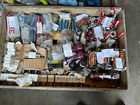 Diverse onderdelen, gereedschappen en accessoires - afbeelding 1 van  13