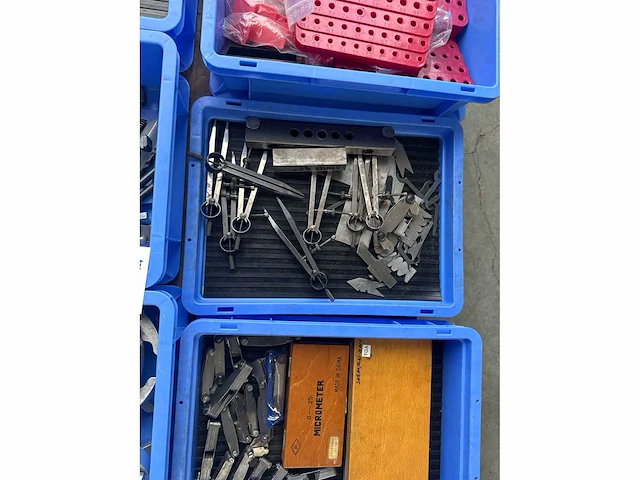 Diverse onderdelen, gereedschappen en accessoires - afbeelding 3 van  10
