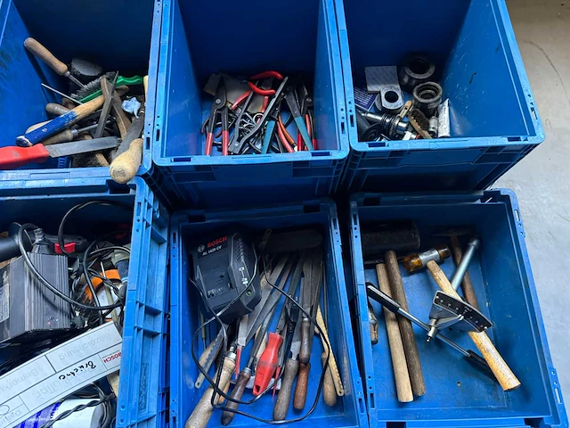 Diverse onderdelen, gereedschappen en accessoires - afbeelding 5 van  7