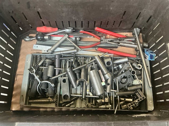 Diverse onderdelen, gereedschappen en hulpstukken - afbeelding 5 van  5