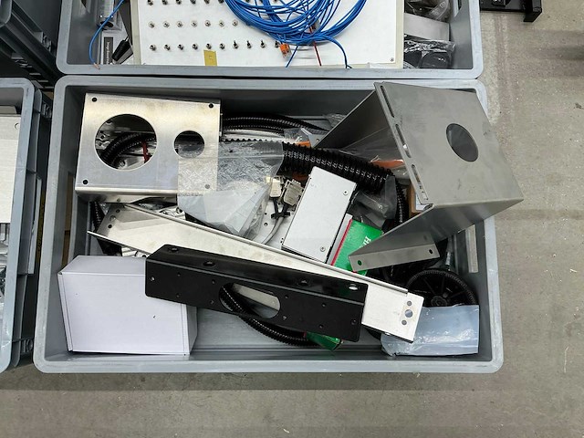 Diverse onderdelen, ketting en kabel - afbeelding 2 van  13