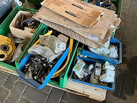 Diverse onderdelen ( new holland ) - afbeelding 2 van  6