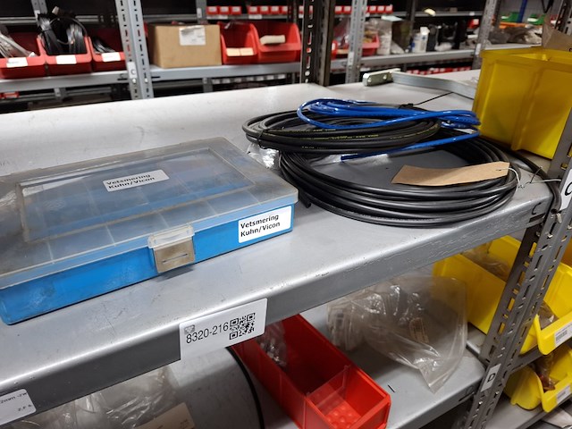 Diverse onderdelen o.a. pneumatiek o.a. case en kuhn - afbeelding 5 van  7