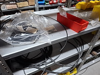 Diverse onderdelen o.a. pneumatiek o.a. case en kuhn - afbeelding 6 van  7