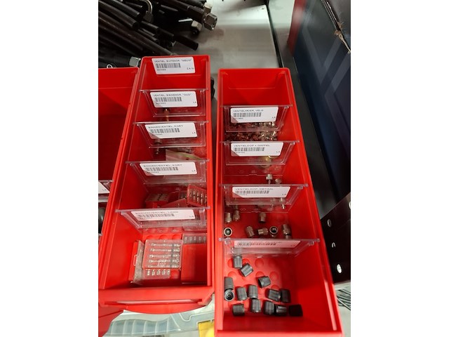 Diverse onderdelen o.a. pneumatiek - afbeelding 3 van  28