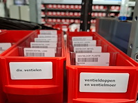 Diverse onderdelen o.a. pneumatiek - afbeelding 4 van  28