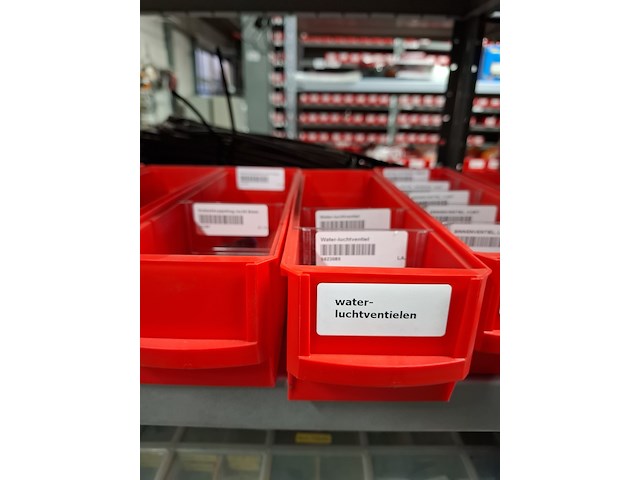 Diverse onderdelen o.a. pneumatiek - afbeelding 6 van  28