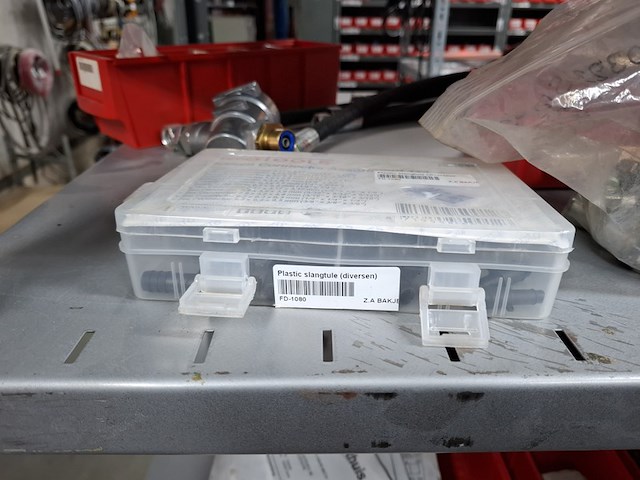 Diverse onderdelen o.a. pneumatiek - afbeelding 24 van  28