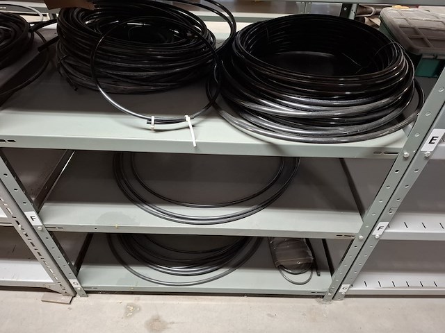 Diverse onderdelen o.a. pneumatiek - afbeelding 14 van  21