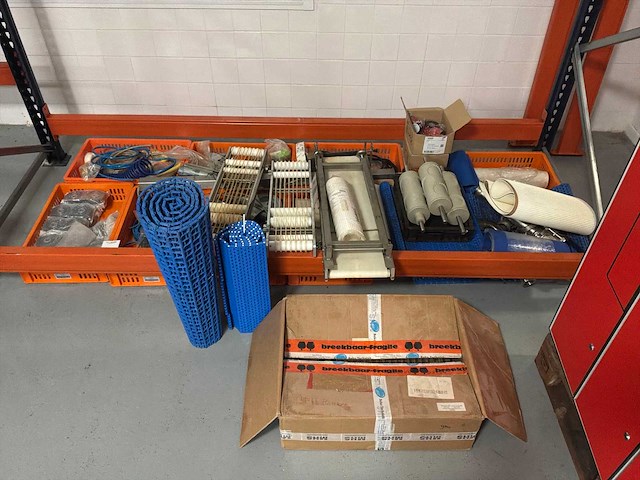 Diverse onderdelen tbv bakkerij machines - afbeelding 1 van  15