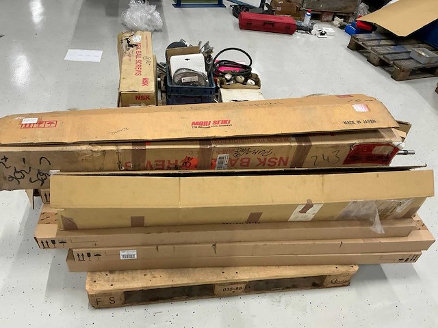 Diverse onderdelen van doosan, mori seiki - afbeelding 7 van  8