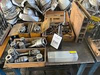 Diverse onderdelen voor frees en boormachine - afbeelding 1 van  7