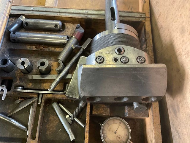 Diverse onderdelen voor frees en boormachine - afbeelding 3 van  7