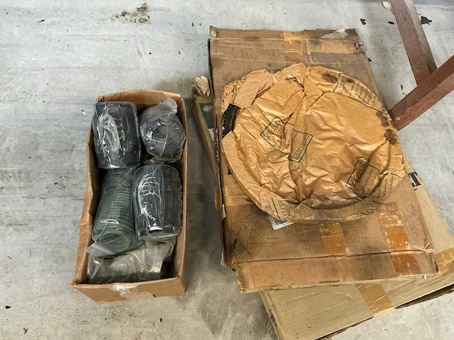 Diverse onderdelen - afbeelding 1 van  4