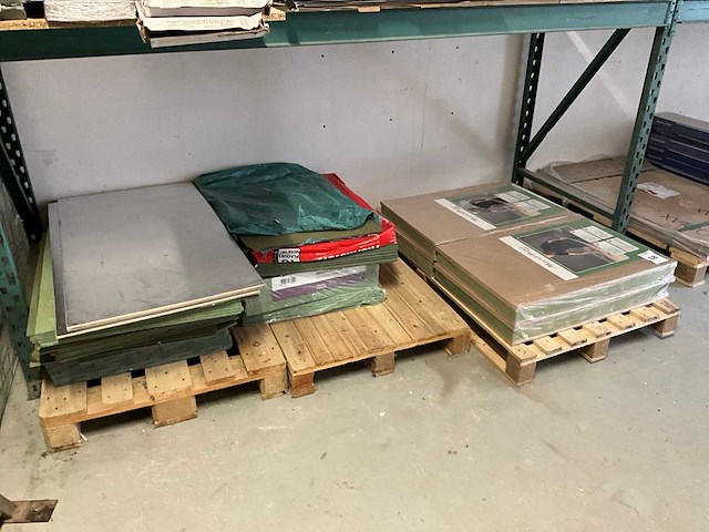 Diverse ondervloer platen - afbeelding 1 van  3