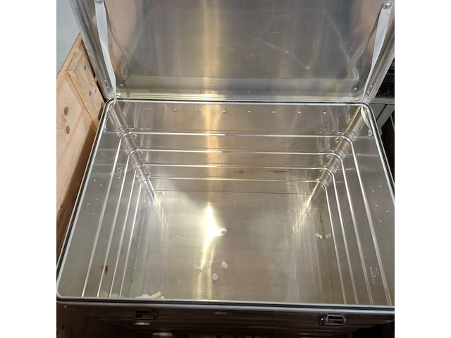 Diverse opbergkisten en koffers - afbeelding 3 van  5