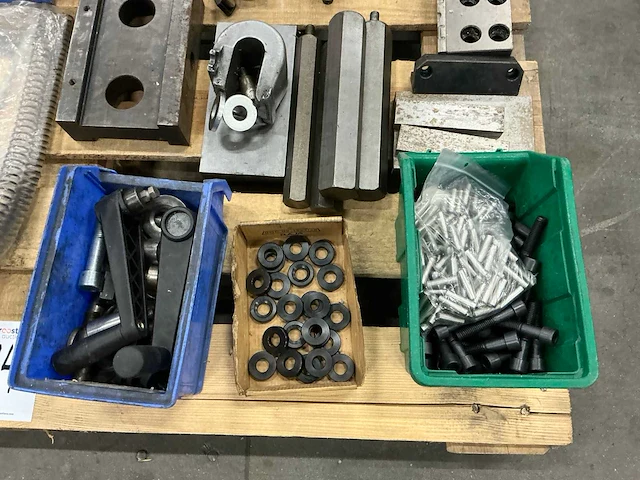 Diverse opspangereedschappen - afbeelding 6 van  8